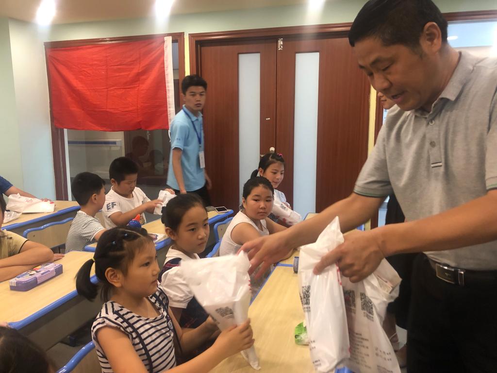 国产成人精品白浆久久69