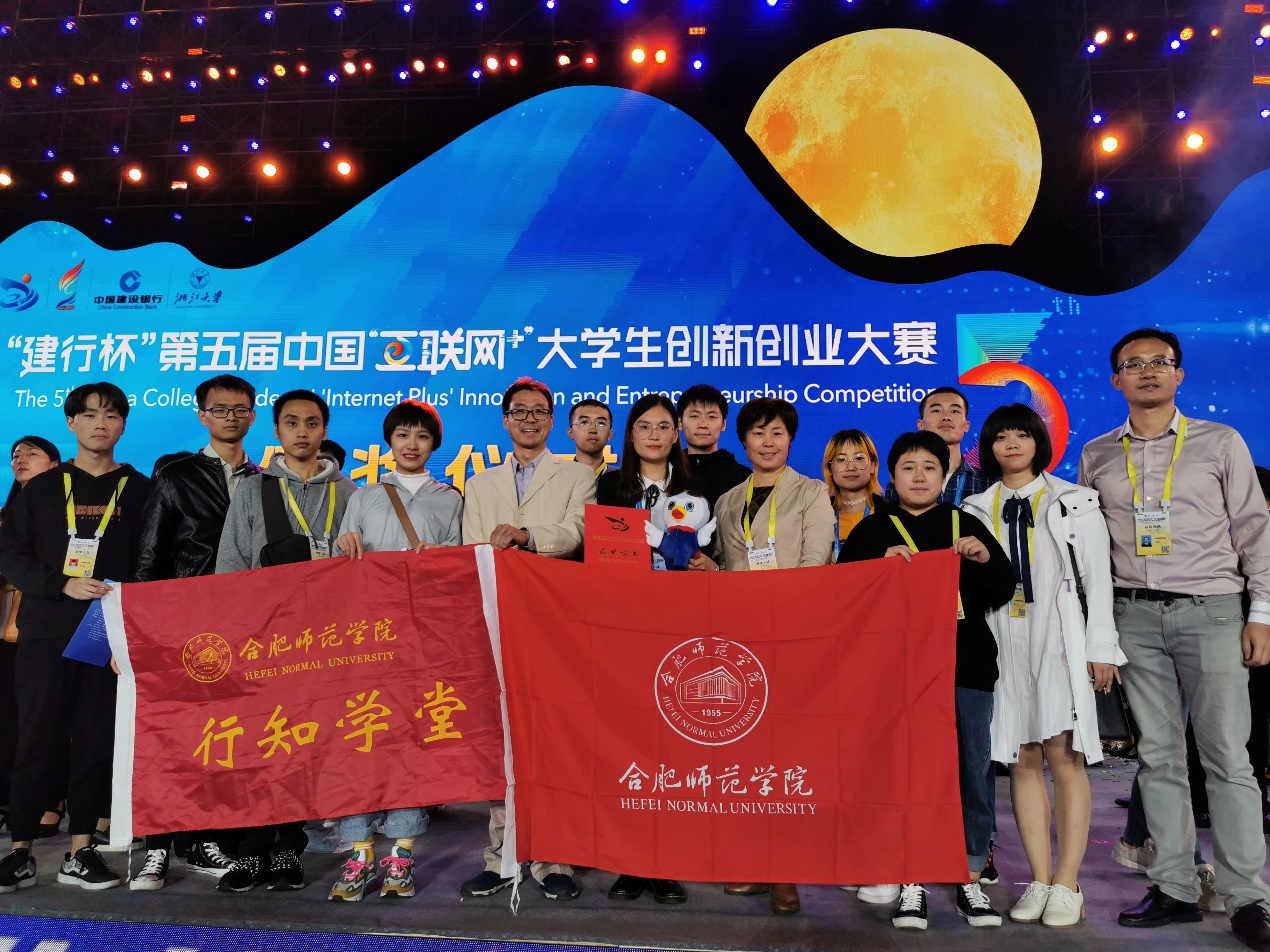 国产成人精品白浆久久69