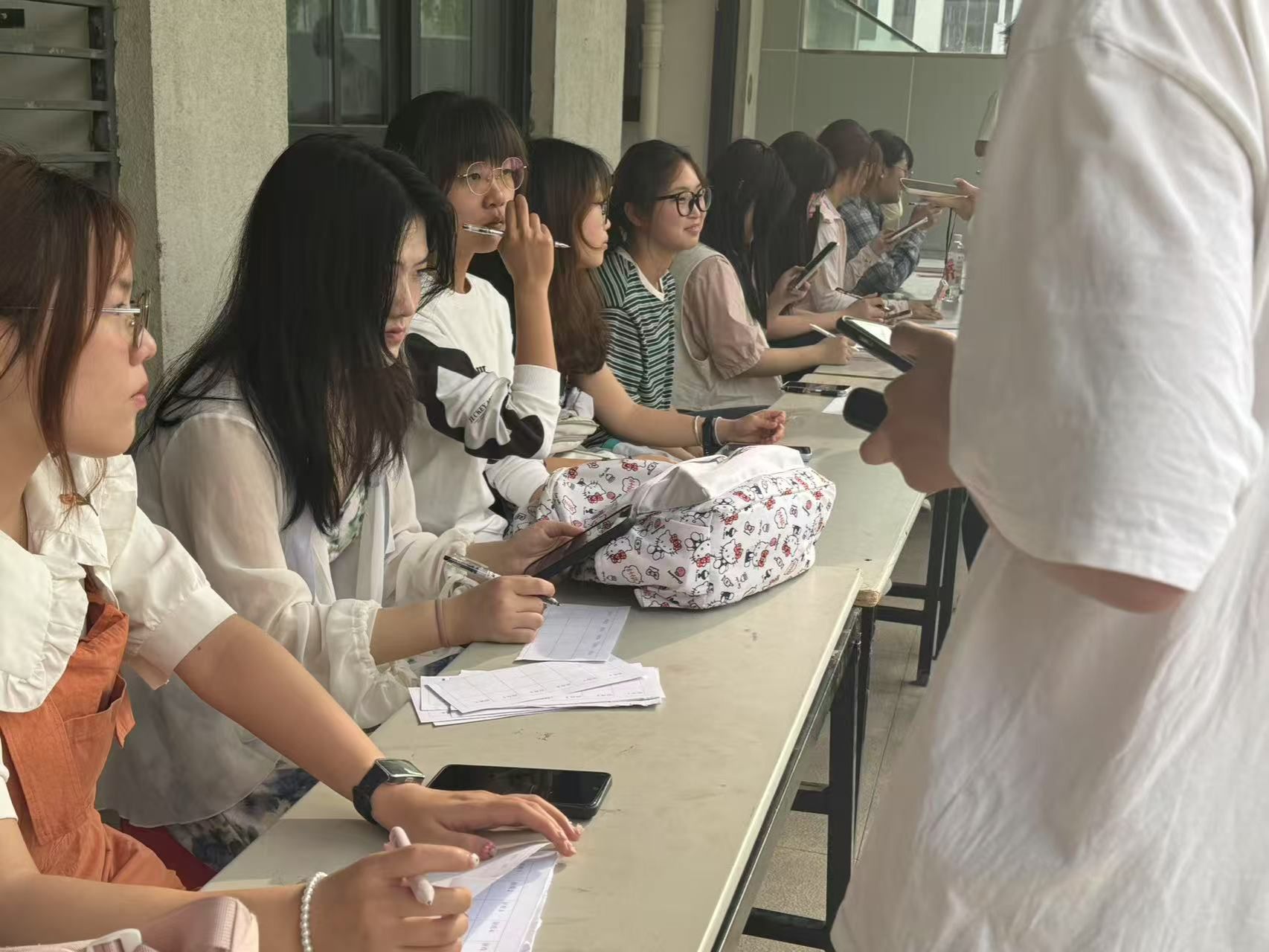 国产成人精品白浆久久69