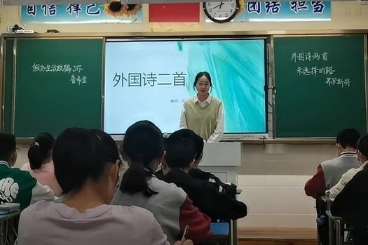 国产成人精品白浆久久69