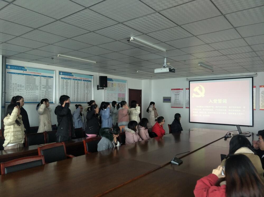 国产成人精品白浆久久69